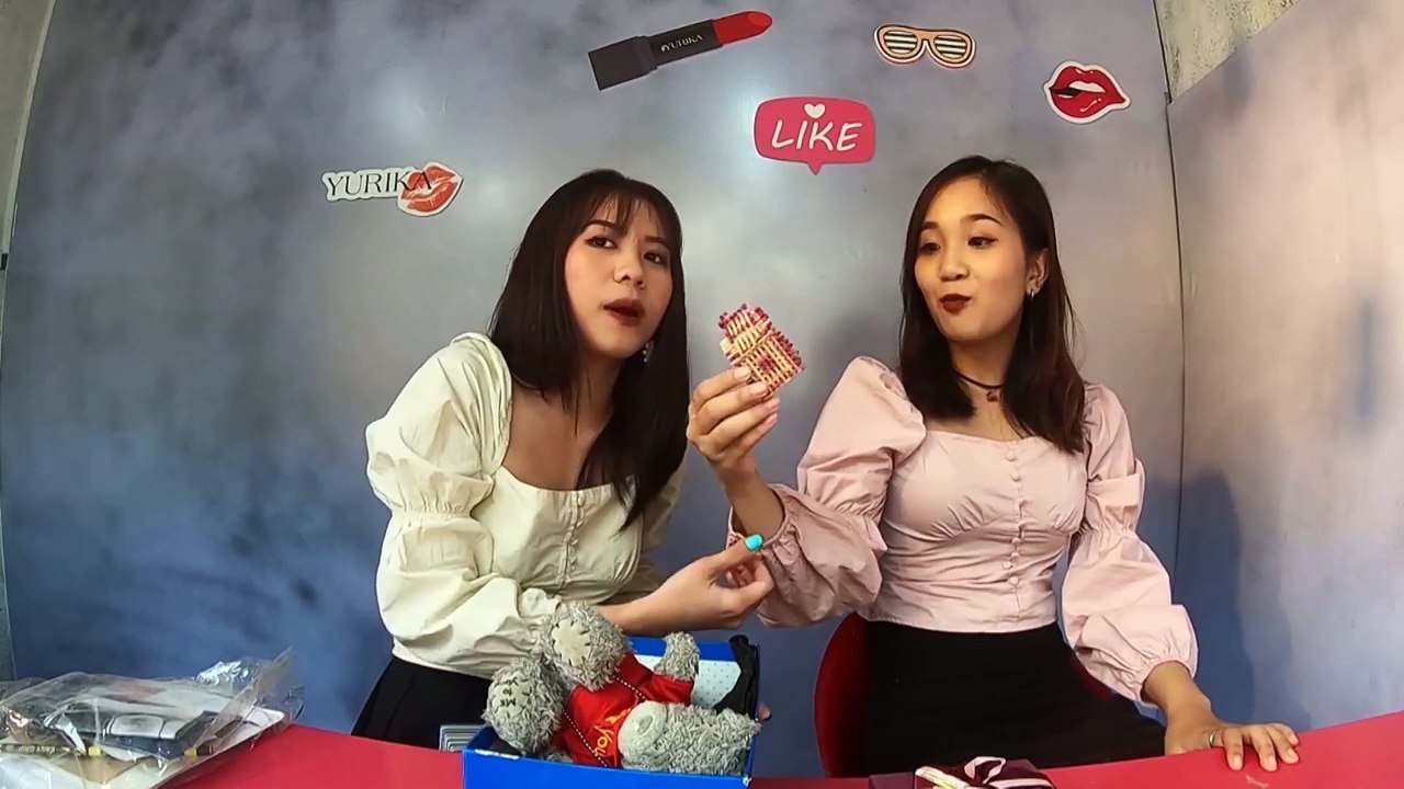 Chia tay GIỮ quà hay TRẢ-