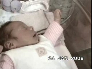 1 Emma et Inès naissance