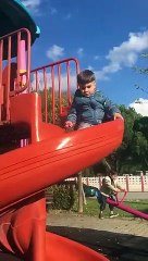 İmamoğlu'ndan, plastik kaydıraklardaki elektriklenme için çözüm talep etti: Yeğenim uzaylı gibi dolaşıyor, Elektrik zamlarına karşı istesek de tasarruf edemiyoruz