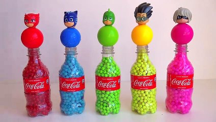 Video herunterladen: 5 Pj Masks Bottles with Balls Beads, Learn Colors with Coca Cola Surprise Bottles Toy