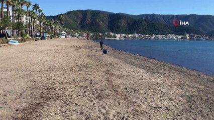 Marmaris'te deniz çekildi