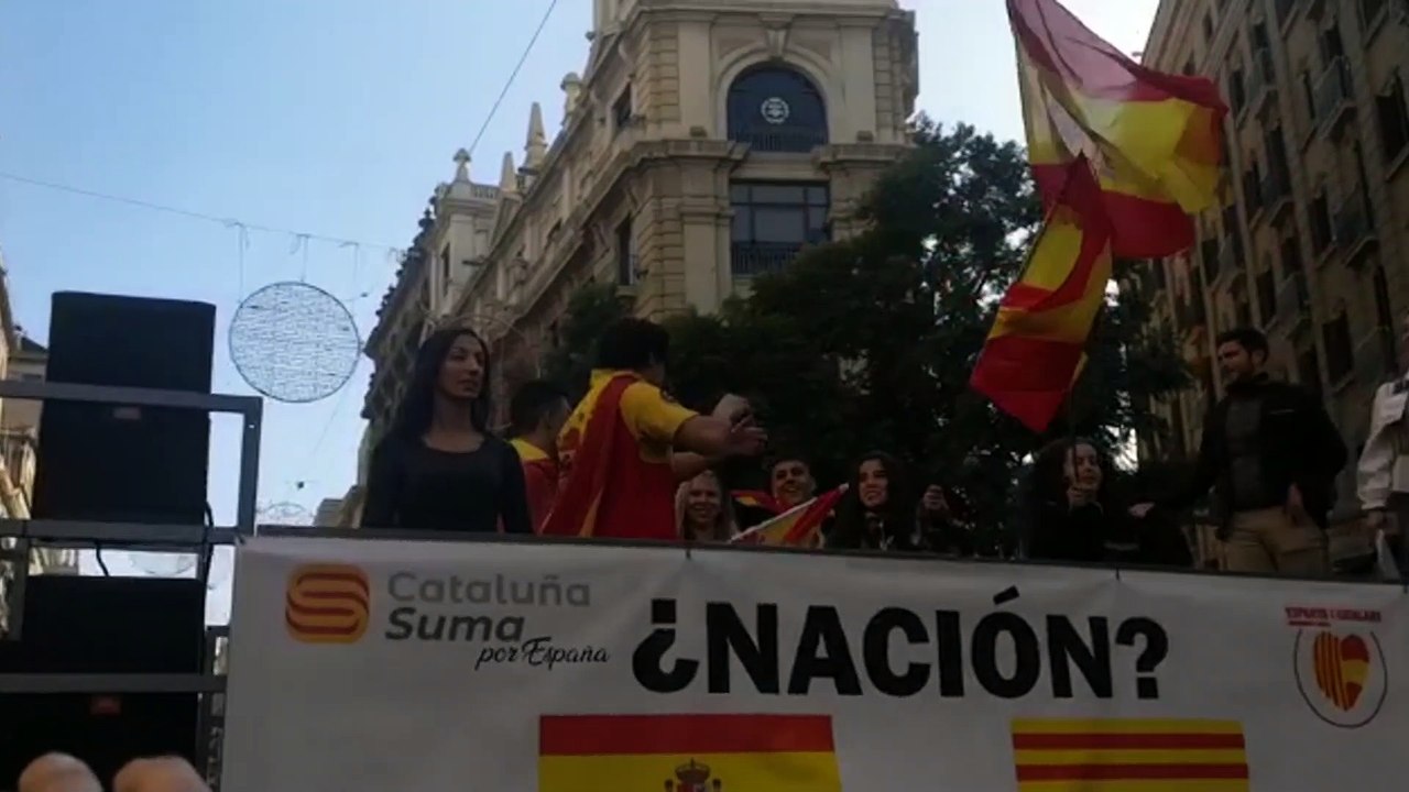 Himno de España 'techno' en la manifestación de Barcelona