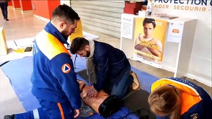 Téléthon à Besançon : la protection civile organise le record du monde du massage cardiaque