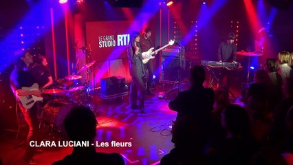 Clara Luciani - Les fleurs (Live) - Le Grand Studio RTL