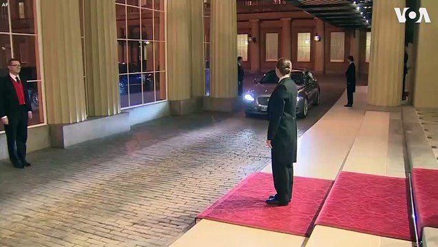 NATO Summit: Johnson, Erdogan, Macron, Merkel, Trudeau & Duda Arrive to Buckingham Palace