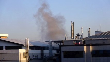 Pendik'te korkutan iş yeri yangını