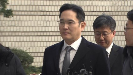 특검 "적극적 뇌물...징역 10년 이상" vs 이재용 측 "수동적 지원" / YTN