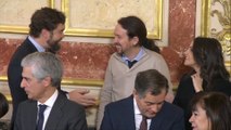 'Corrillo' de Pablo Iglesias, Espinosa de los Monteros e Inés Arrimadas en el Congreso