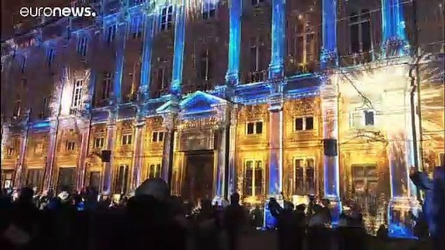 Лион: Праздник света на фоне протестов