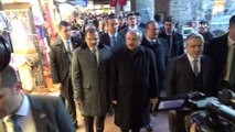 TBMM Başkanı Mustafa Şentop’tan esnaf ziyareti