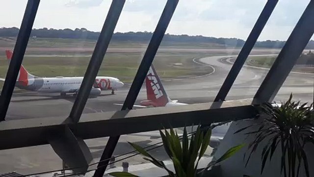 [SBEG Spotting]Boeing 737-800 PR-GGK e Airbus A321 PT-XPN na pista com a decolagem do Airbus A320NEO PR-YYE