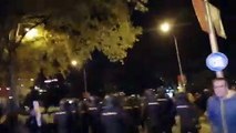 La Policía dispersa a encapuchados que lanzan objetos en la Marcha del Clima