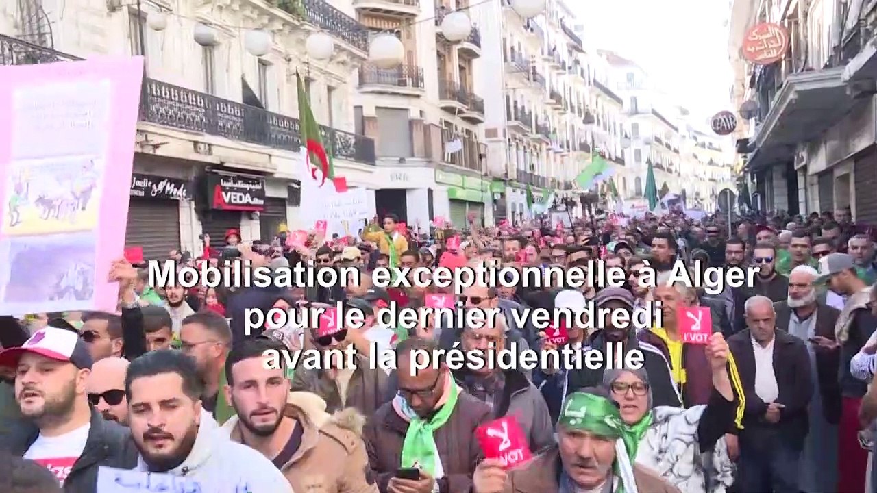Foule exceptionnelle à Alger pour le dernier vendredi avant la présidentielle (AFP)