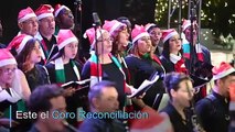 Excombatientes y víctimas reunidos en coro navideño en Colombia