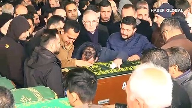 Okulda çikolata yerken ölen Mert toprağa verildi