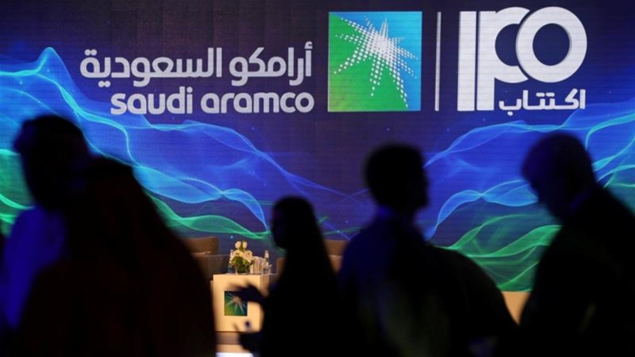Saudi Aramco shares surge 10 percent on stock market debut