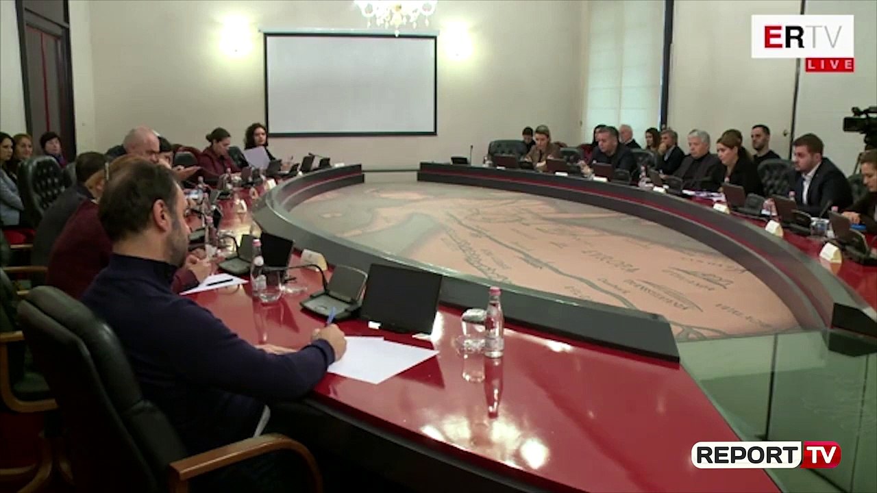 Rama_ Shtëpi e kujdestare për Alesion që shpëtoi pasi u hodh nga kati i 5!