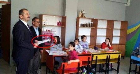 Öğrenciler, belediye başkanının evinin önüne not bırakıp yardım istedi