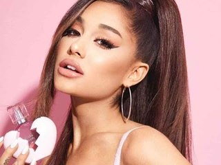 Ariana Grande : Son sosie rend les internautes complètement dingues