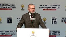 Erdoğan: AK Parti gündem takip etmez, gündem belirler
