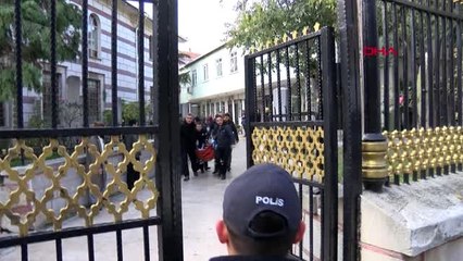 Beyoğlu'nda cami tuvaletinde intihar girişimi