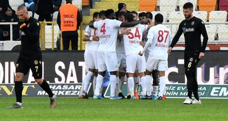 Demir Grup Sivasspor BtcTurk Yeni Malatyaspor'u 3-1 mağlup etti