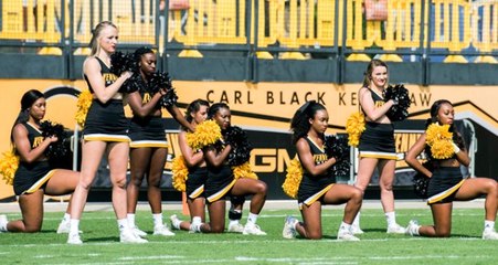 Üniversite tarafından yasaklanan ponpon kız Tommia Dean, 145 bin dolar tazminat kazandı