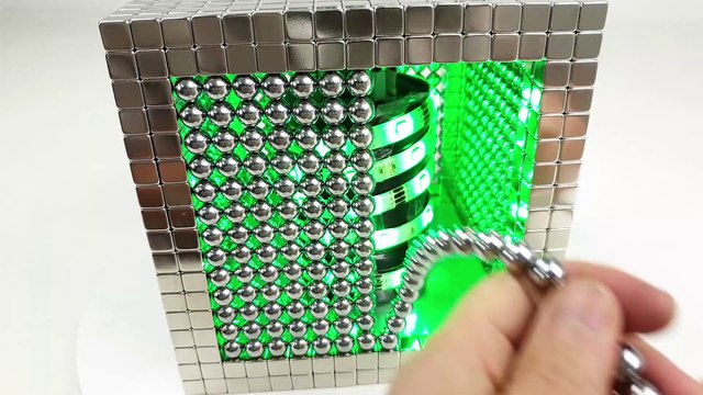 Ecoutez les bruits de ces aimants !