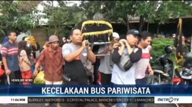 Korban Tewas Kecelakaan Bus di Blitar Telah Dimakamkan