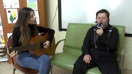 Down sendromlu Umut'un hayali ses yarışmasına katılmak
