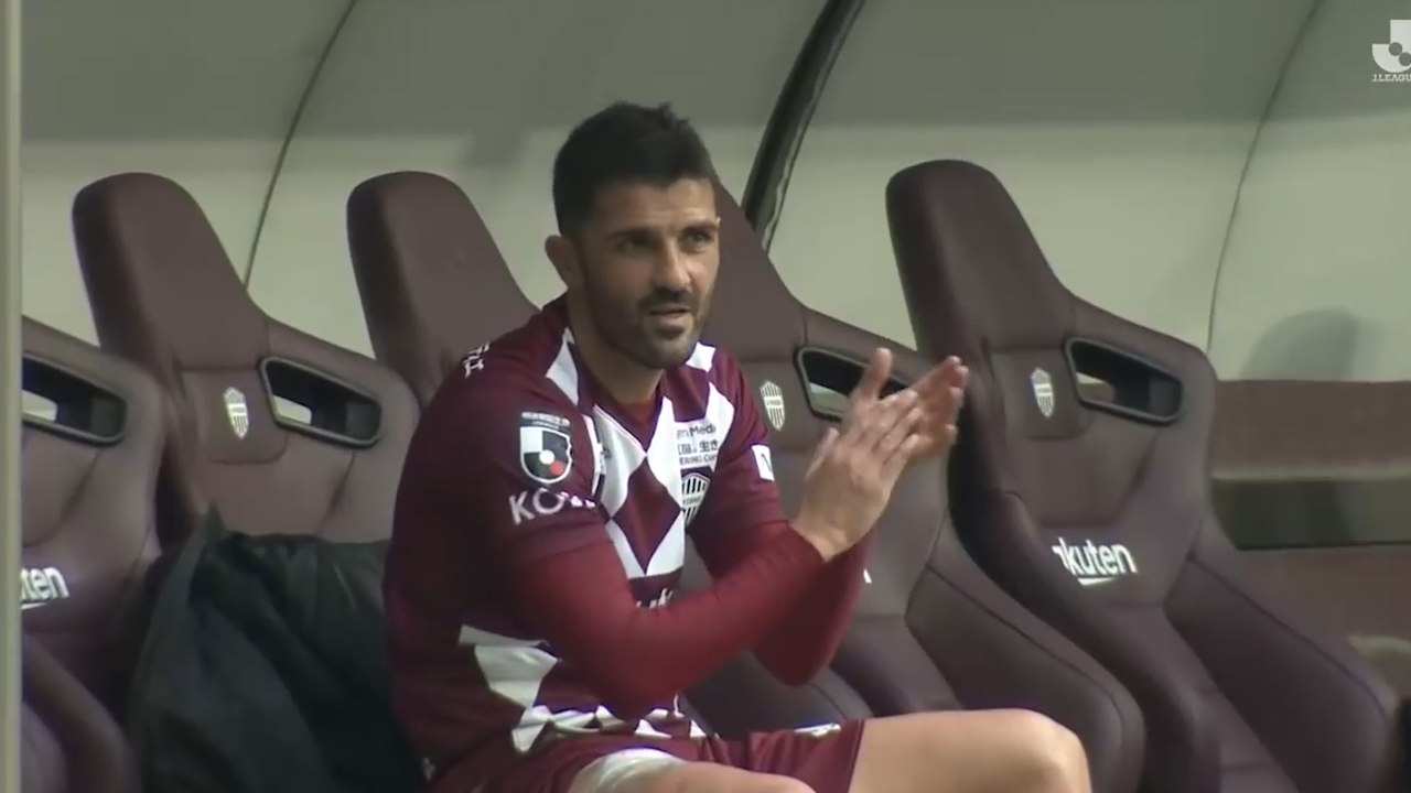 Festival de buts pour David Villa et Podolski au Japon