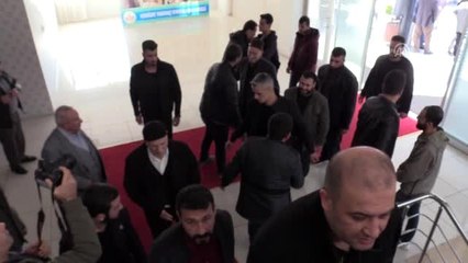 Husumetli aileler barış yemeğinde bir araya geldi