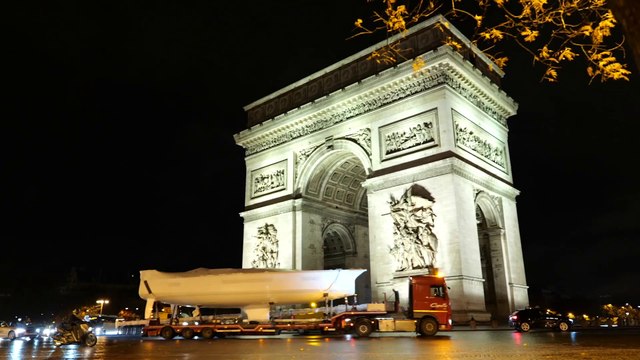 Nautic 2019 : L'arrivée des bateaux du Nautic 2019