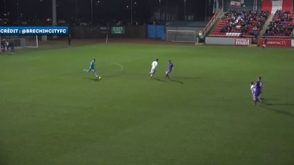 Ce but gag d'un gardien venant de D4 écossaise