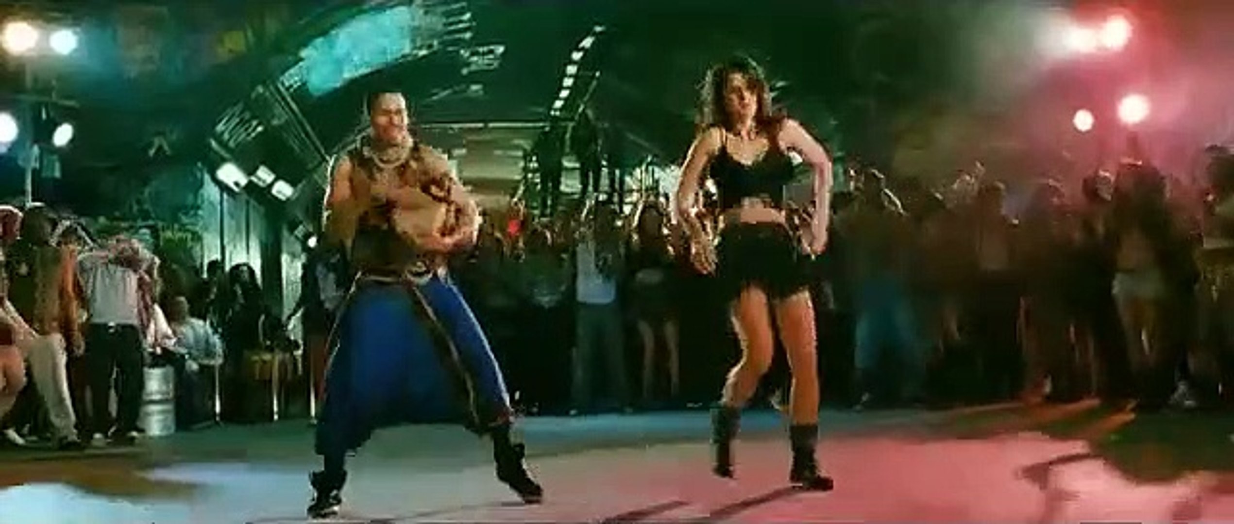 رقص كاترينا كيف على اغنيه Bang Bang و نظرات سلمان لها Youtube