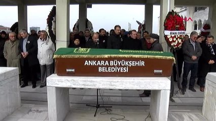 Fuat oktay, ankara'da cenaze törenine katıldı
