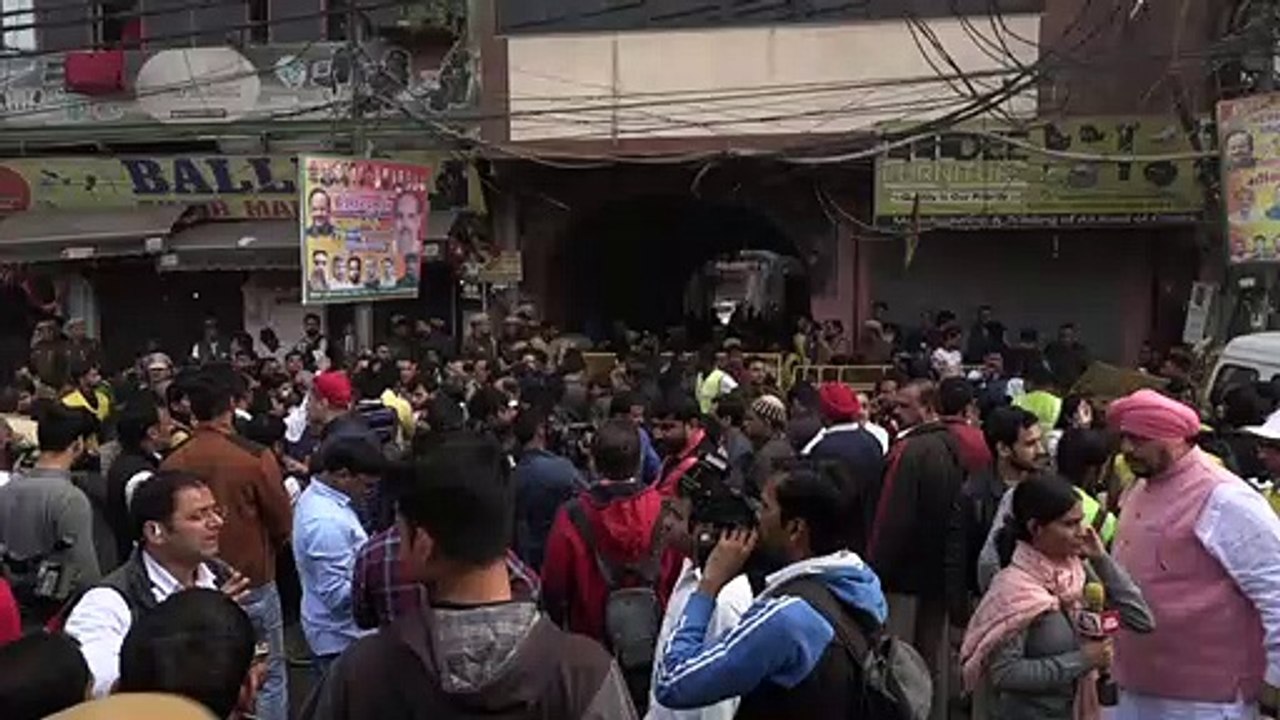 مصرع 43 شخصا على الأقل بحريق مصنع في نيودلهي