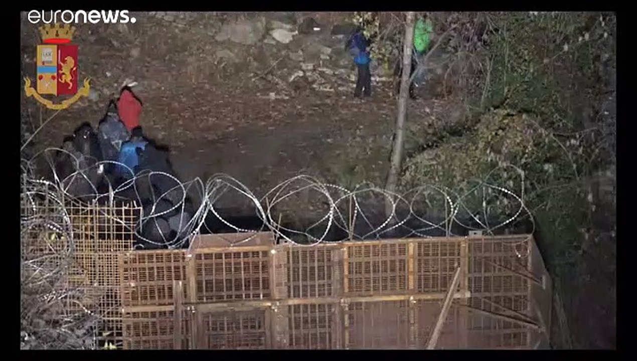 Tensioni no-Tav in Val di Susa con scaramucce fra attivisti a polizia