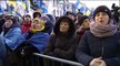 Miles de ucranianos marcan los límites a Zelensky antes de la reunión con Rusia de este lunes