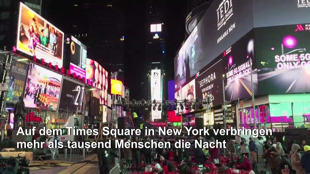 Sleep-in für Obdachlose auf dem Times Square