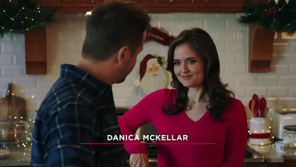 'Christmas At Dollywood' - Hallmark Trailer