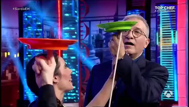 Piar Rubio sigue superando retos, ahora es malabarista de platos chinos