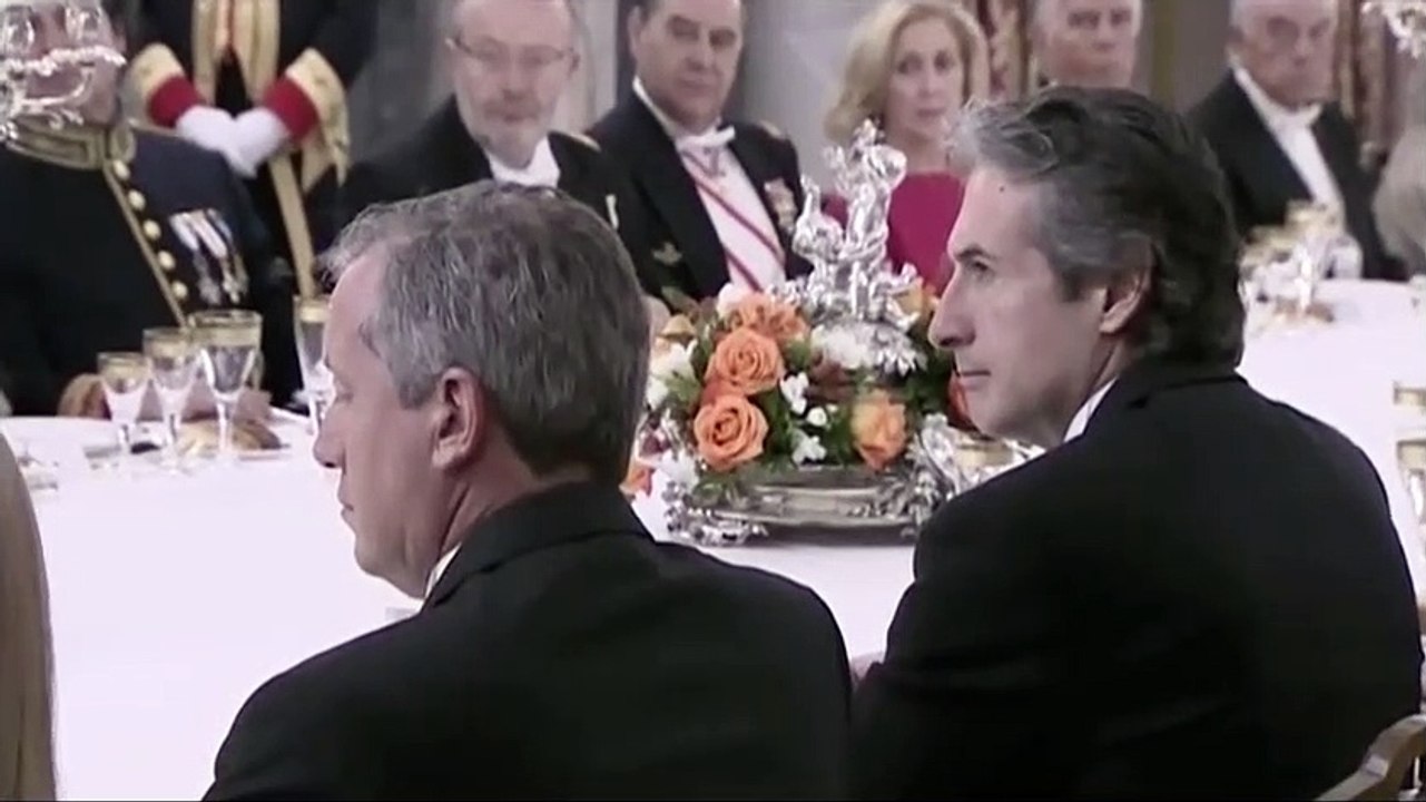 Letizia tira de carácter para sacar a Macri de su error en el brindis