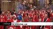 شاهد: مئات العدائين في غلاسكو يتقمصون شخصية سانتا كلاوس لأجل العمل الخيري