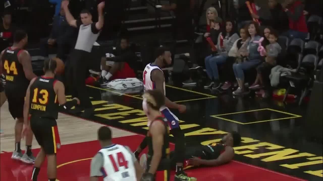 Donta Hall attacks the rim!