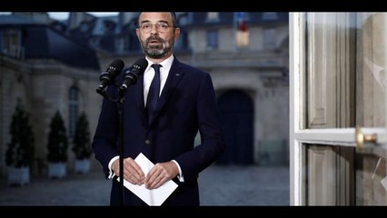 Edouard Philippe élégant dans la tempête  cette collection d&#39;accessoires unique en son genre