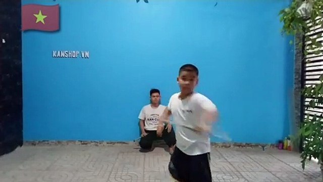 ủng hộ ĐỘI TUYỂN BÓNG ĐÁ VIỆT NAM Seagames 30 với bài côn nhị khúc. #KANCLUB. #Nunchaku kid