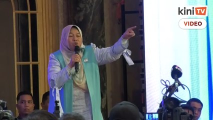 "Dia ingat muka dia boleh jadi menteri?" - Zuraida