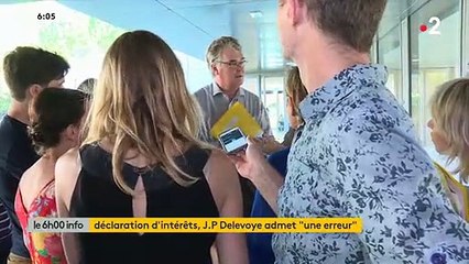 Conflit d'intérêt ? Le Haut-commissaire aux retraite, Jean-Paul Delevoye, a oublié de déclarer ses liens avec le monde de l'assurance... favorable à sa réforme !