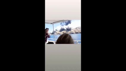 Yeni Zelanda'da Whakaari Yanardağı patladı: Kayıplar var!